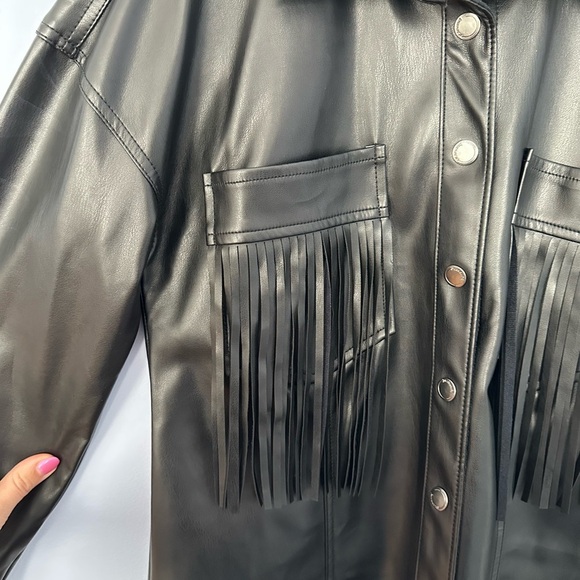 Blank NYC Women’s Lonestar Oversized Vegan Leather Fringe Shirt Jacket S Black - Picture 7 of 11